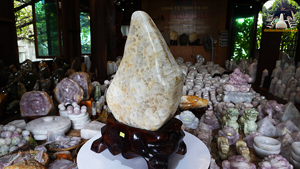 100% Đá tự nhiên ! tru thach anh bong vang 2 1